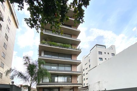 Apartamento à venda com 120m², 4 quartos e 2 vagas Apartamento à venda com 120m², 4 quartos e 2 vagasFachada