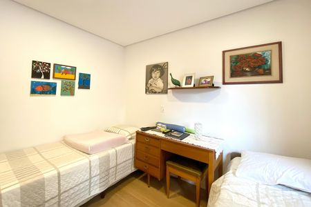Apartamento à venda com 120m², 4 quartos e 2 vagas Apartamento à venda com 120m², 4 quartos e 2 vagasQuarto 2