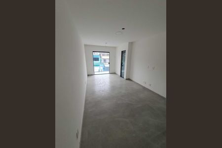 Sala de casa à venda com 3 quartos, 110m² em Curicica, Rio de Janeiro