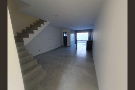 Sala de casa à venda com 3 quartos, 110m² em Curicica, Rio de Janeiro