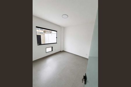Quarto de casa à venda com 3 quartos, 110m² em Curicica, Rio de Janeiro