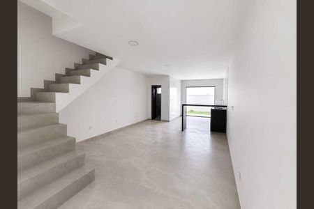 Sala de casa à venda com 3 quartos, 110m² em Curicica, Rio de Janeiro