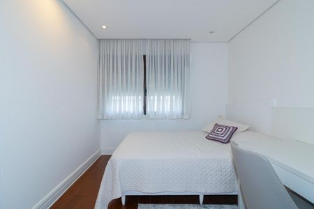 Apartamento à venda com 105m², 3 quartos e 1 vagaQuarto 2