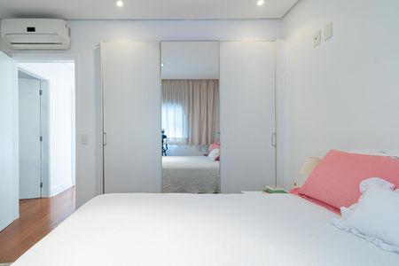 Apartamento à venda com 105m², 3 quartos e 1 vagaQuarto Suíte