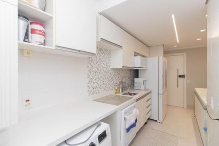 Apartamento à venda com 69m², 2 quartos e 1 vaga Apartamento à venda com 69m², 2 quartos e 1 vagaCozinha e Área de Serviço