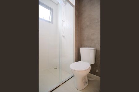 Banheiro de kitnet/studio para alugar com 1 quarto, 32m² em Vila Gomes Cardim, São Paulo