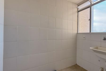 Apartamento à venda com 2 quartos, 55m² em Camargos, Belo Horizonte