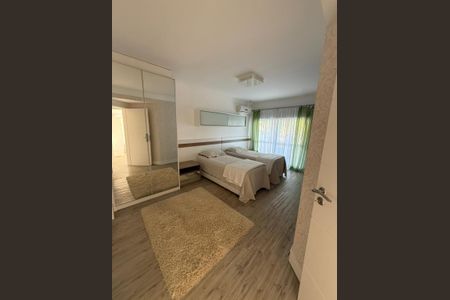 Quarto de casa para alugar com 5 quartos, 220m² em Barra da Lagoa, Florianópolis