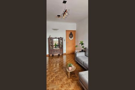 Apartamento à venda com 99m², 2 quartos e 1 vagaSala
