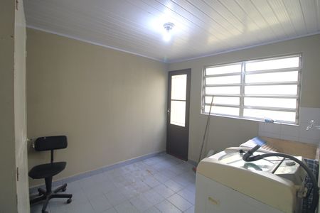 Casa à venda com 120m², 3 quartos e 2 vagasLavanderia