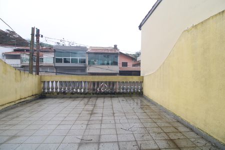 Varanda de casa à venda com 3 quartos, 120m² em Jordanópolis, São Paulo