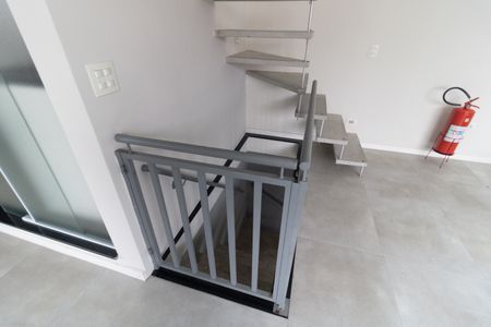Casa à venda com 400m², 5 quartos e 5 vagasEscada