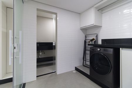 Casa à venda com 400m², 5 quartos e 5 vagasLavanderia