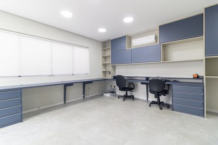 Casa à venda com 400m², 5 quartos e 5 vagasEscritório 