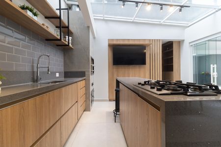 Casa à venda com 400m², 5 quartos e 5 vagasÁrea Gourmet 