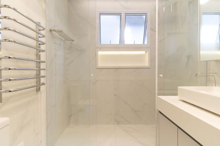 Casa à venda com 400m², 5 quartos e 5 vagasBanheiro da Suíte 1