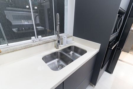 Casa à venda com 400m², 5 quartos e 5 vagasCozinha 