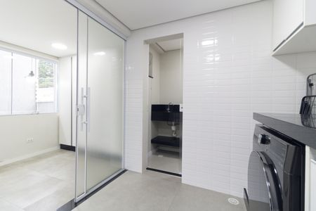 Casa à venda com 400m², 5 quartos e 5 vagasLavanderia