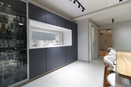 Casa à venda com 400m², 5 quartos e 5 vagasCozinha 