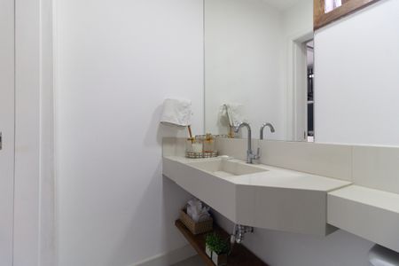 Casa à venda com 400m², 5 quartos e 5 vagasLavabo