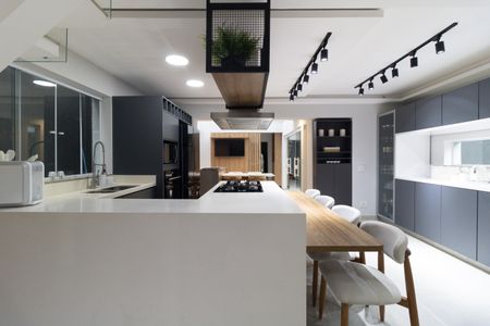 Casa à venda com 400m², 5 quartos e 5 vagasCozinha 
