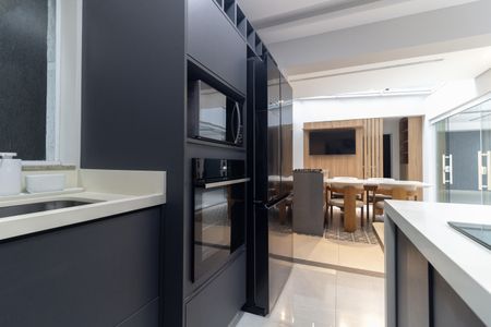 Casa à venda com 400m², 5 quartos e 5 vagasCozinha 