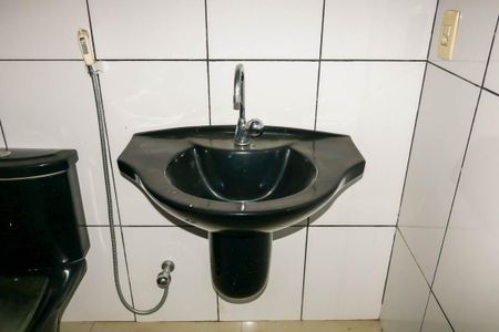 Casa de condomínio para alugar com 103m², 3 quartos e 1 vagaBanheiro - 1º Pavimento