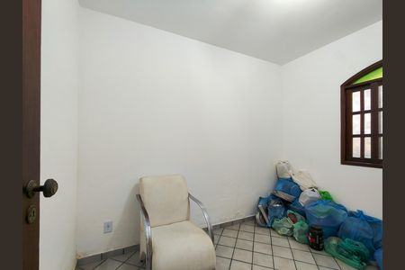 Casa à venda com 154m², 4 quartos e sem vaga Casa à venda com 154m², 4 quartos e sem vagaQuarto 2