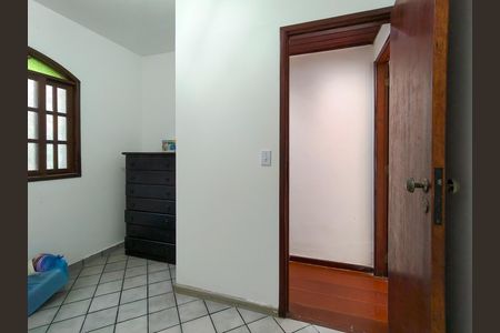 Casa à venda com 154m², 4 quartos e sem vaga Casa à venda com 154m², 4 quartos e sem vagaQuarto 2