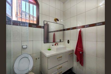 Casa à venda com 154m², 4 quartos e sem vaga Casa à venda com 154m², 4 quartos e sem vagaBanheiro da Suíte