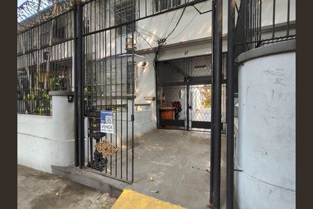 Casa à venda com 154m², 4 quartos e sem vaga Casa à venda com 154m², 4 quartos e sem vagaFachada