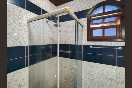 Casa à venda com 154m², 4 quartos e sem vaga Casa à venda com 154m², 4 quartos e sem vagaBanheiro Corredor