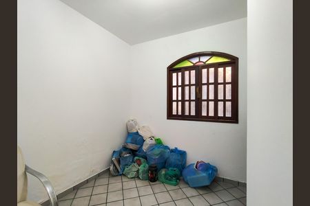 Casa à venda com 154m², 4 quartos e sem vaga Casa à venda com 154m², 4 quartos e sem vagaQuarto 2