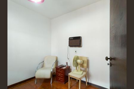 Casa à venda com 154m², 4 quartos e sem vaga Casa à venda com 154m², 4 quartos e sem vagaQuarto 3