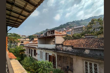Casa à venda com 154m², 4 quartos e sem vaga Casa à venda com 154m², 4 quartos e sem vagaVista da Varanda