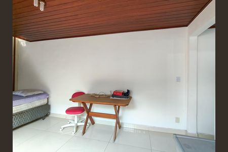 Casa à venda com 154m², 4 quartos e sem vaga Casa à venda com 154m², 4 quartos e sem vagaSuíte