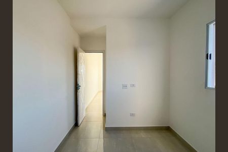 Quarto de kitnet/studio para alugar com 1 quarto, 37m² em Jardim Santo Elias, São Paulo