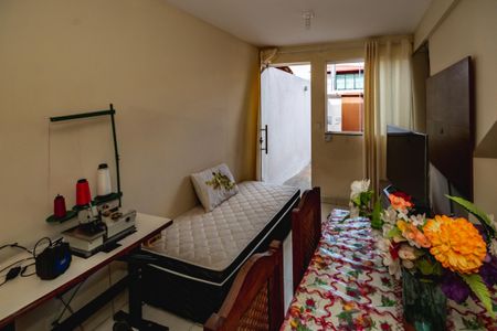 Casa para alugar com 2 quartos, 79m² em Rio Branco, Belo Horizonte