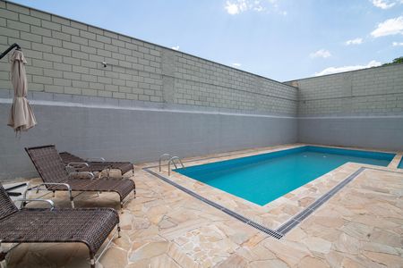 Apartamento para alugar com 60m², 2 quartos e 1 vaga Apartamento para alugar com 60m², 2 quartos e 1 vagaÁrea Comum - Piscinas