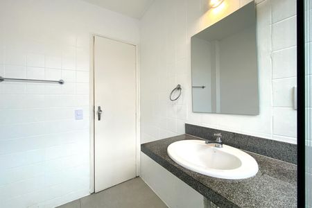 Apartamento para alugar com 100m², 3 quartos e 1 vaga Apartamento para alugar com 100m², 3 quartos e 1 vagaBanheiro