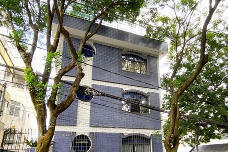 Apartamento para alugar com 100m², 3 quartos e 1 vaga Apartamento para alugar com 100m², 3 quartos e 1 vagaFachada