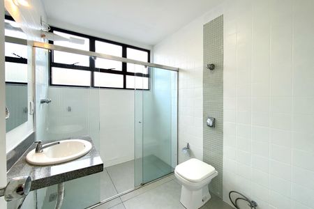 Apartamento para alugar com 100m², 3 quartos e 1 vaga Apartamento para alugar com 100m², 3 quartos e 1 vagaBanheiro