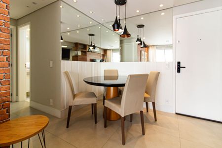 Apartamento à venda com 58m², 2 quartos e 1 vaga Apartamento à venda com 58m², 2 quartos e 1 vagaSala