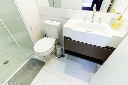 Apartamento à venda com 58m², 2 quartos e 1 vaga Apartamento à venda com 58m², 2 quartos e 1 vagaBanheiro da Suíte