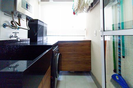 Apartamento à venda com 58m², 2 quartos e 1 vaga Apartamento à venda com 58m², 2 quartos e 1 vagaÁrea de Serviço