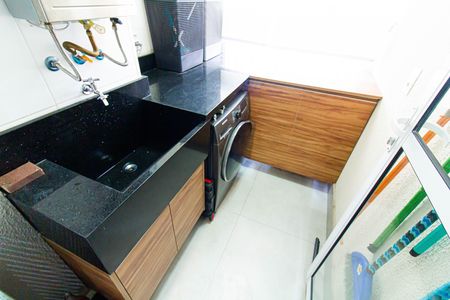Apartamento à venda com 58m², 2 quartos e 1 vaga Apartamento à venda com 58m², 2 quartos e 1 vagaÁrea de Serviço