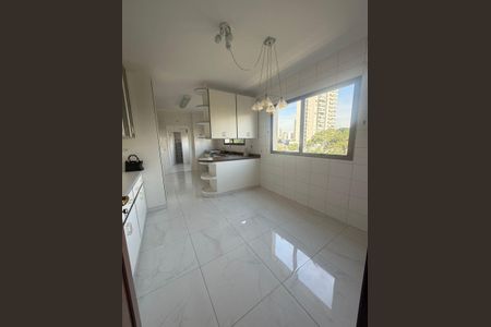 Cozinha de apartamento para alugar com 3 quartos, 168m² em Tatuapé, São Paulo