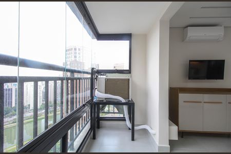 Varanda Sala/Cozinha de apartamento para alugar com 2 quartos, 40m² em Jardim Panorama, São Paulo