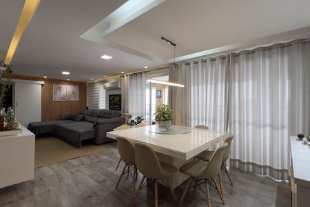 Apartamento à venda com 134m², 3 quartos e 2 vagas Apartamento à venda com 134m², 3 quartos e 2 vagasSala