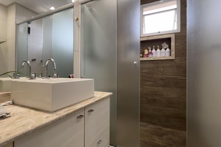 Apartamento à venda com 134m², 3 quartos e 2 vagas Apartamento à venda com 134m², 3 quartos e 2 vagasBanheiro da Suíte 2